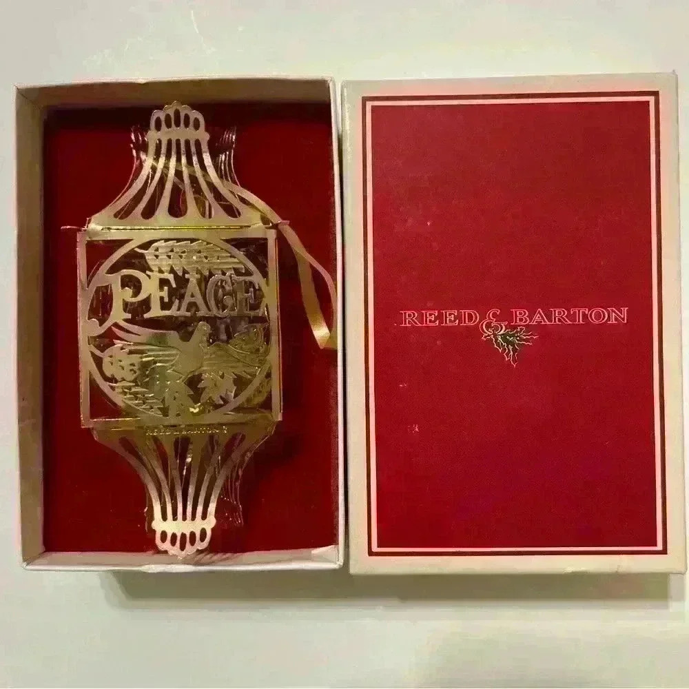Reed & Barton 20k Gold Plated Ornament- 1977 Christmas Holiday Peace w Dove - Picture 3 of 16